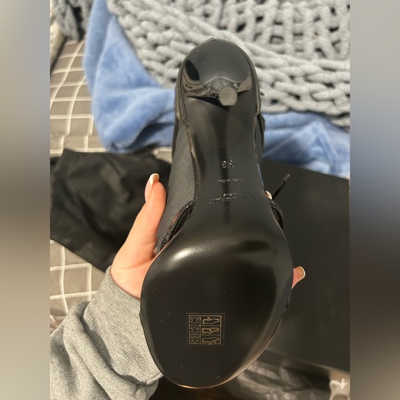 CASSANDRA SANDALS IN PATENT LEATHER WITH BLACK MONOGRAM - Picture 3 of 4